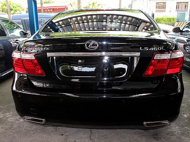 Lexus LS  第7張相片
