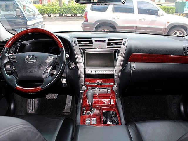 Lexus LS  第8張相片