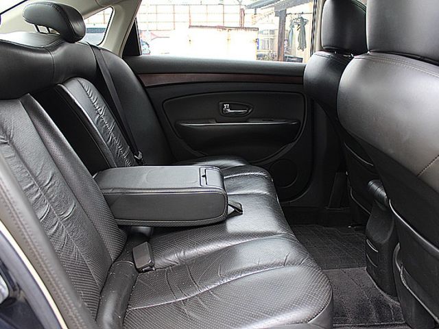 Nissan Bluebird  第2張相片