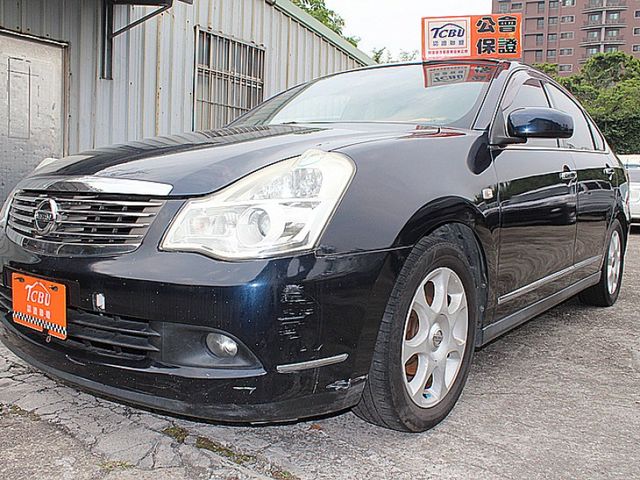 Nissan Bluebird  第4張相片