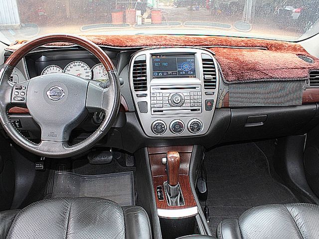 Nissan Bluebird  第8張相片