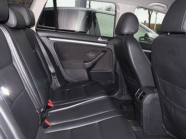 Volkswagen 福斯 Golf  第2張相片