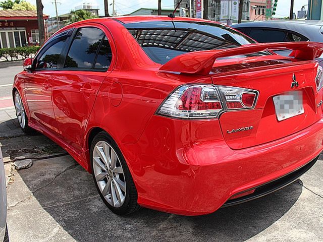 Mitsubishi Lancer  第3張相片
