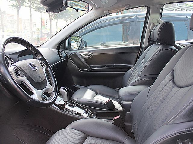 Luxgen U7 Turbo  第10張相片
