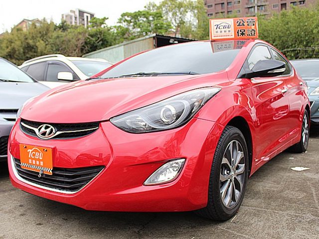 Hyundai Elantra  第4張相片