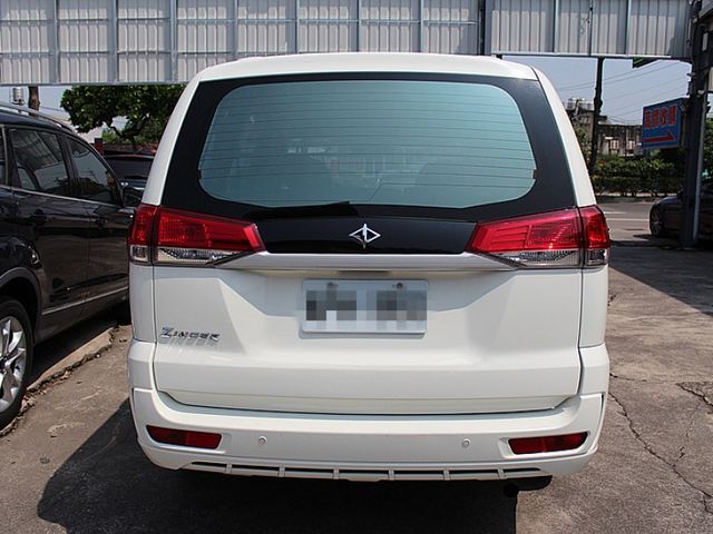 Mitsubishi Zinger  第7張相片