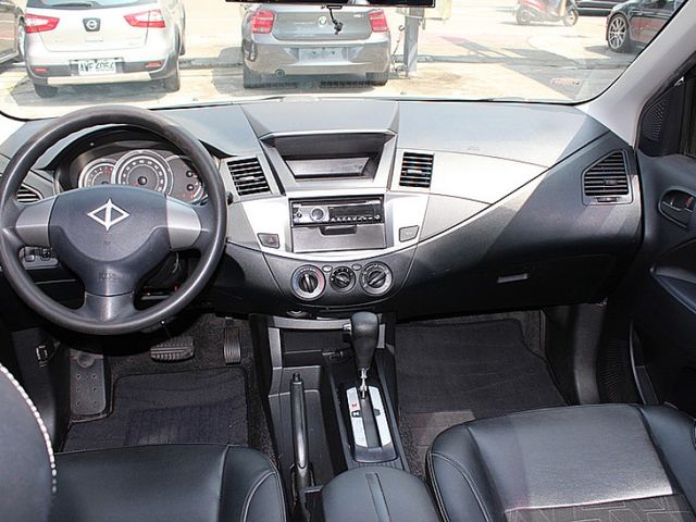 Mitsubishi Zinger  第8張相片