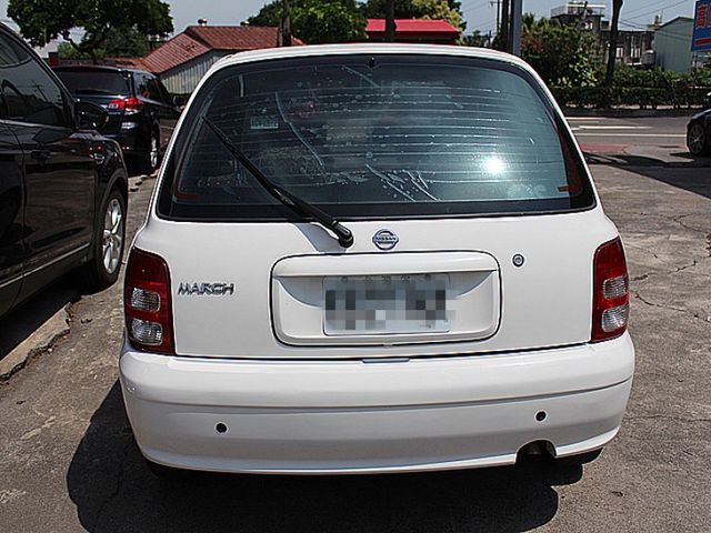 Nissan March  第7張相片