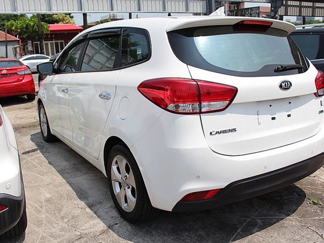Kia Carens  第3張相片