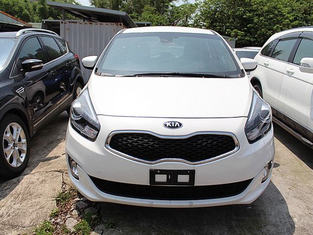 Kia Carens  第6張相片