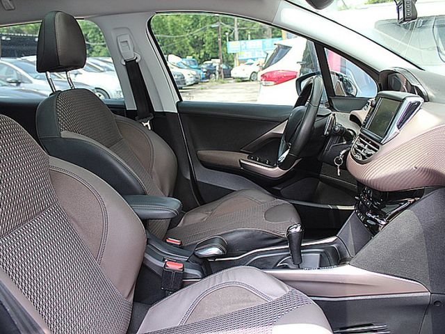 Peugeot 寶獅 2008  第1張相片
