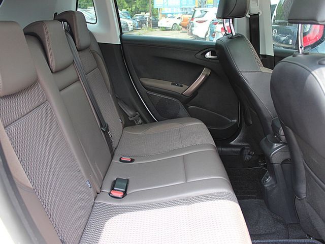 Peugeot 寶獅 2008  第2張相片