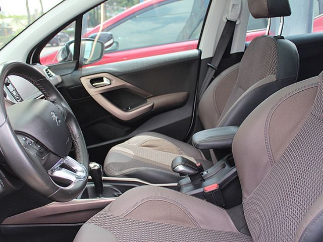 Peugeot 寶獅 2008  第10張相片