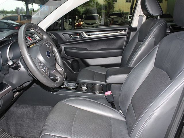 Subaru Outback  第10張相片