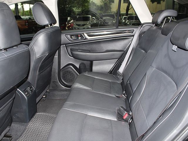 Subaru Outback  第11張相片