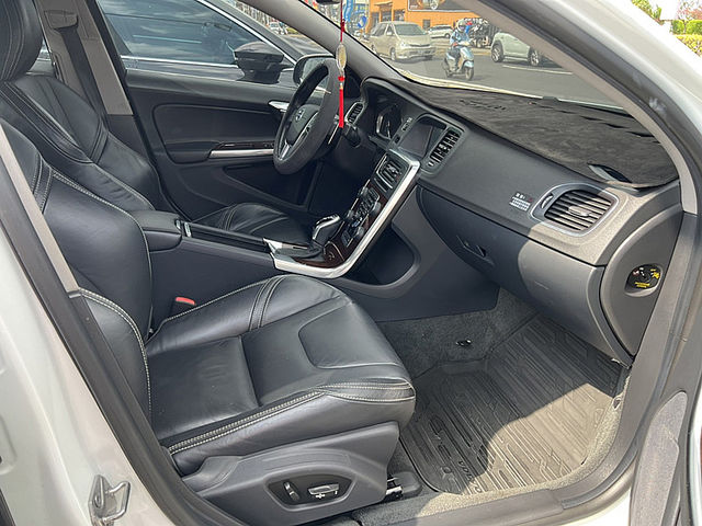 Volvo S60  第1張相片