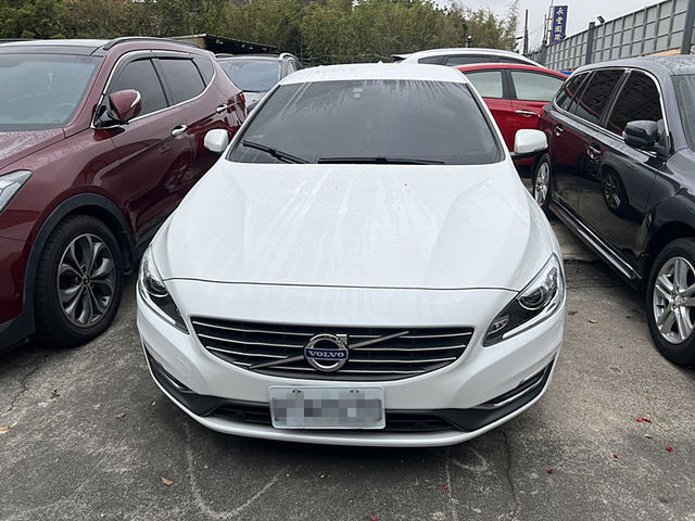 Volvo S60  第6張相片