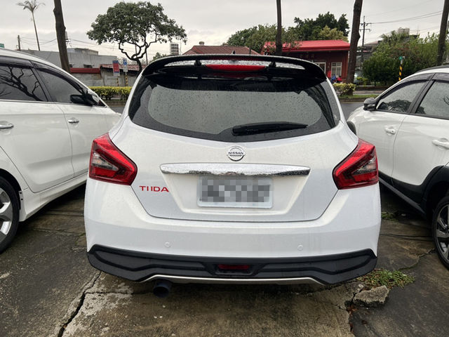 Nissan Tiida  第7張相片