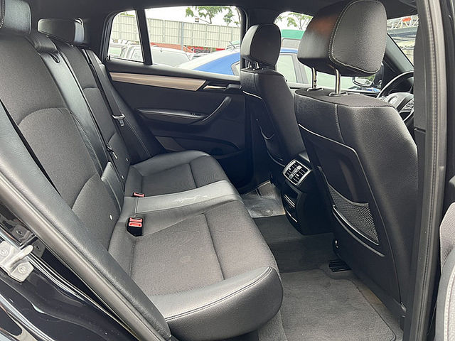 BMW/ 寶馬 X4 SERIES  第2張相片