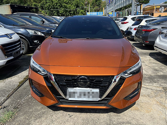 Nissan Sentra  第6張相片
