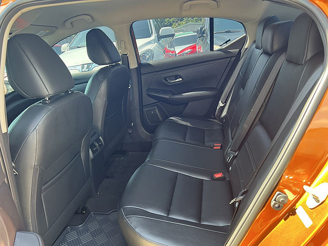 Nissan Sentra  第11張相片