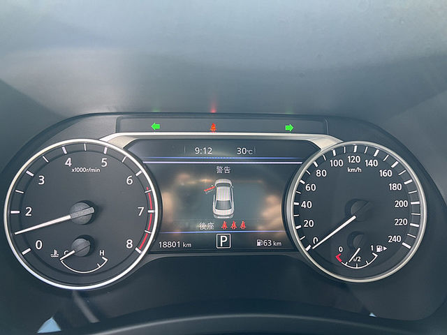 Nissan Sentra  第13張相片