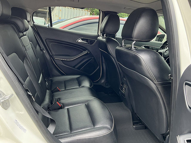 Mercedes-Benz/賓士 GLA250  第2張相片