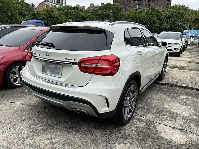 Mercedes-Benz/賓士 GLA250  第5張相片
