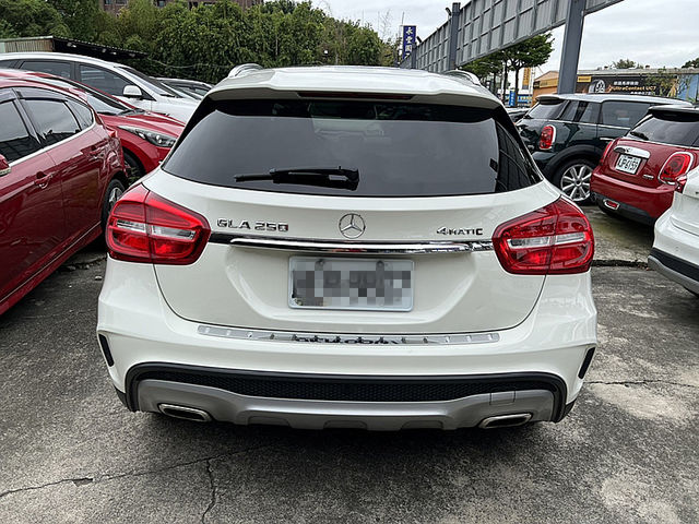 Mercedes-Benz/賓士 GLA250  第7張相片