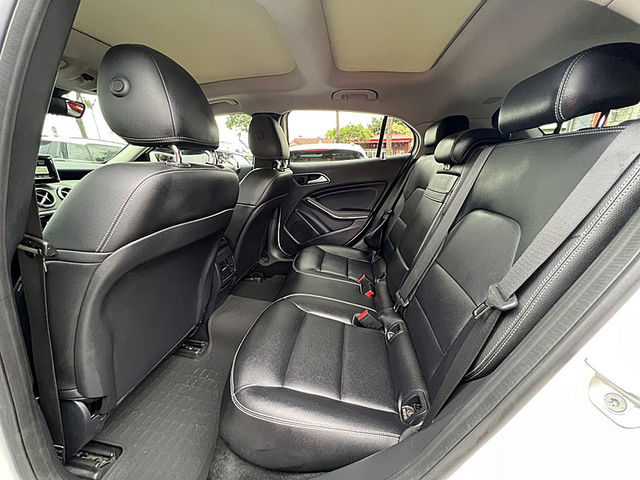 Mercedes-Benz/賓士 GLA250  第11張相片