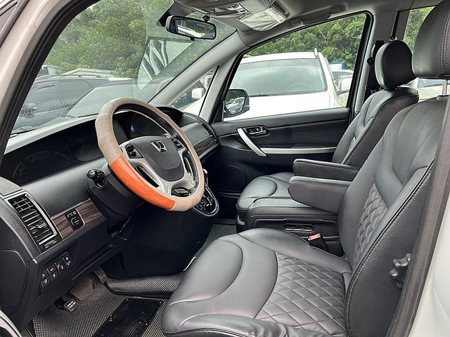 Luxgen V7 Turbo  第10張相片
