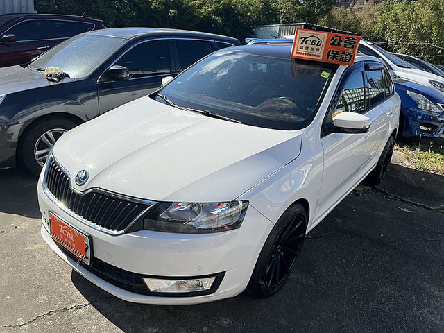 Skoda Rapid  第4張相片