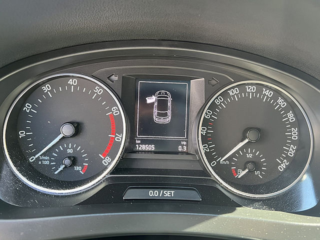 Skoda Rapid  第13張相片