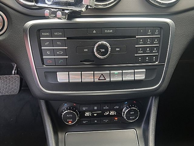 Mercedes-Benz/賓士 CLA200  第12張相片