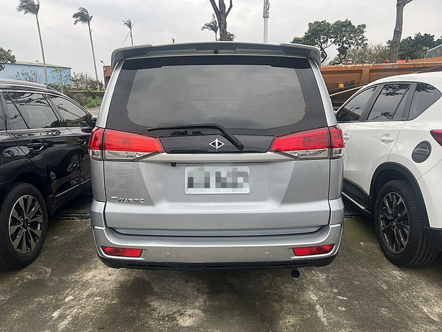Mitsubishi Zinger  第4張相片