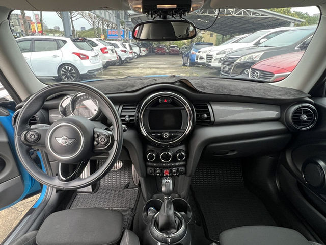 MINI Cooper  第5張相片