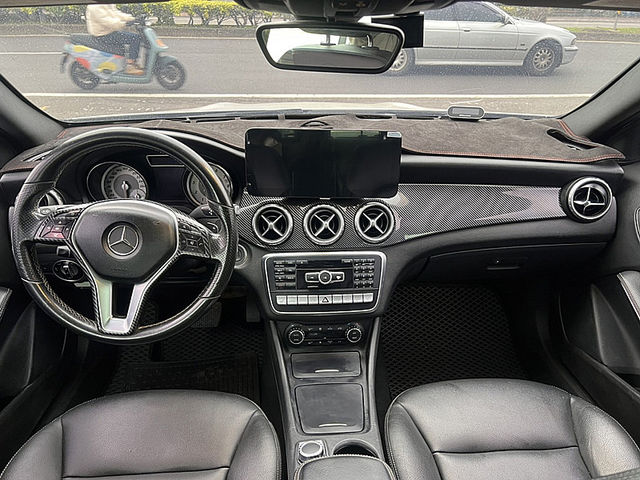 Mercedes-Benz/賓士 GLA250  第5張相片