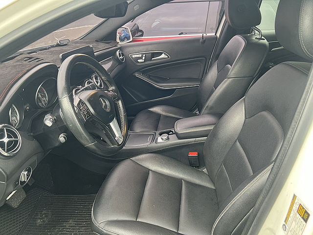 Mercedes-Benz/賓士 GLA250  第7張相片