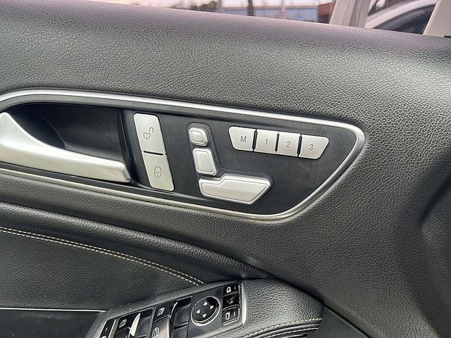 Mercedes-Benz/賓士 GLA250  第11張相片