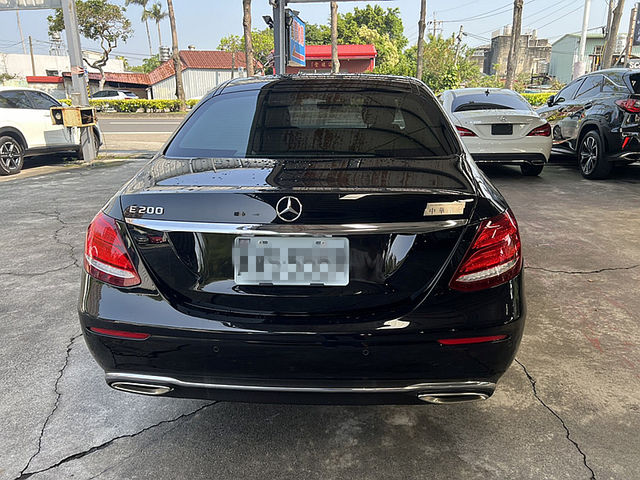 Mercedes-Benz/賓士 E-CLASS  第4張相片