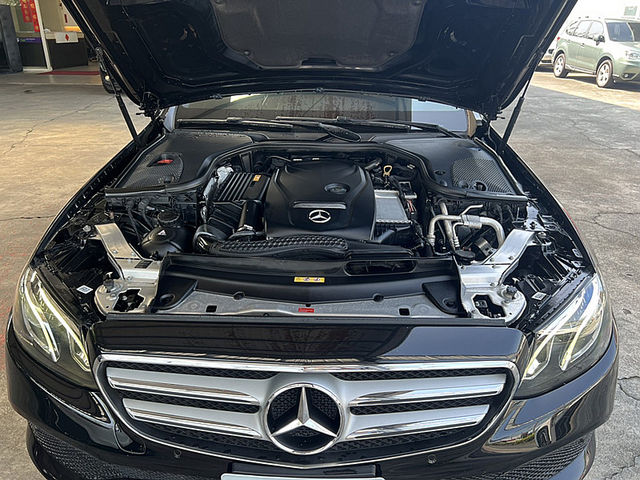 Mercedes-Benz/賓士 E-CLASS  第6張相片