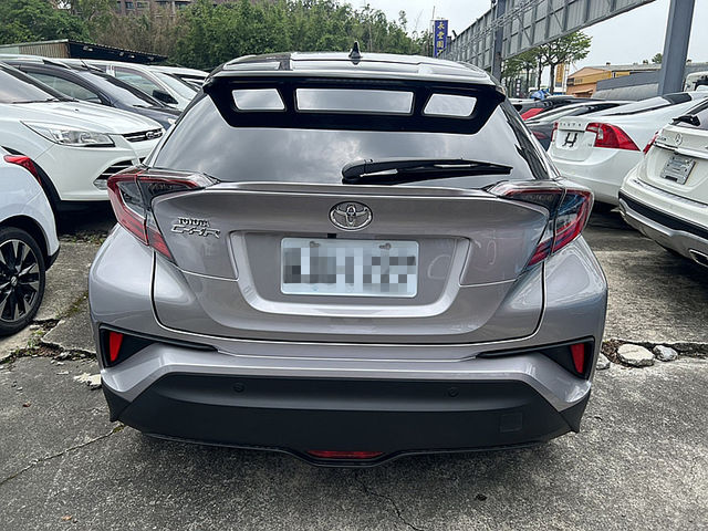 Toyota C-HR  第4張相片