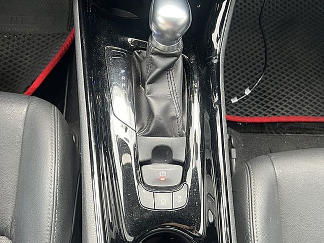 Toyota C-HR  第11張相片