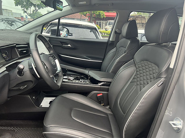 Hyundai Custin  第7張相片