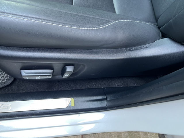 Lexus NX  第9張相片