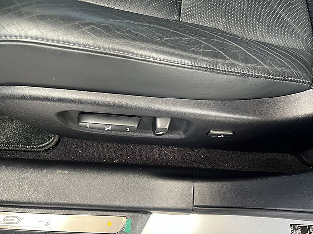 Lexus RX  第10張相片