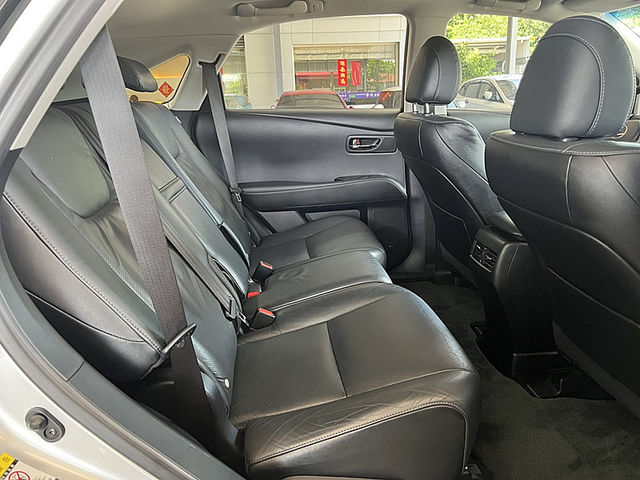 Lexus RX  第15張相片