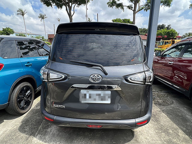 Toyota SIENTA  第4張相片