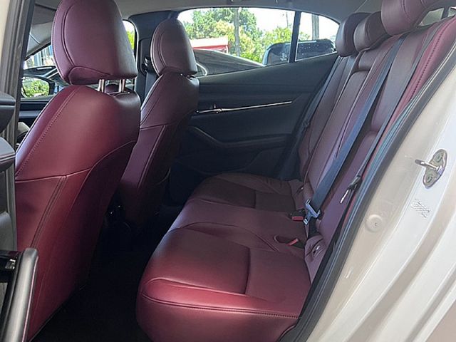 Mazda Mazda3  第8張相片