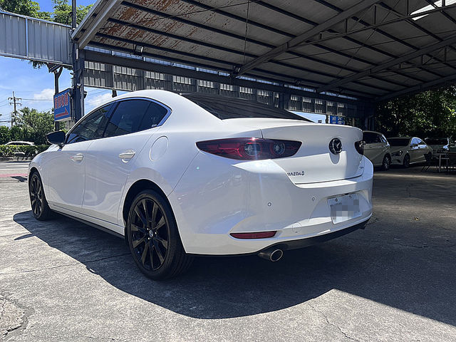 Mazda Mazda3  第14張相片